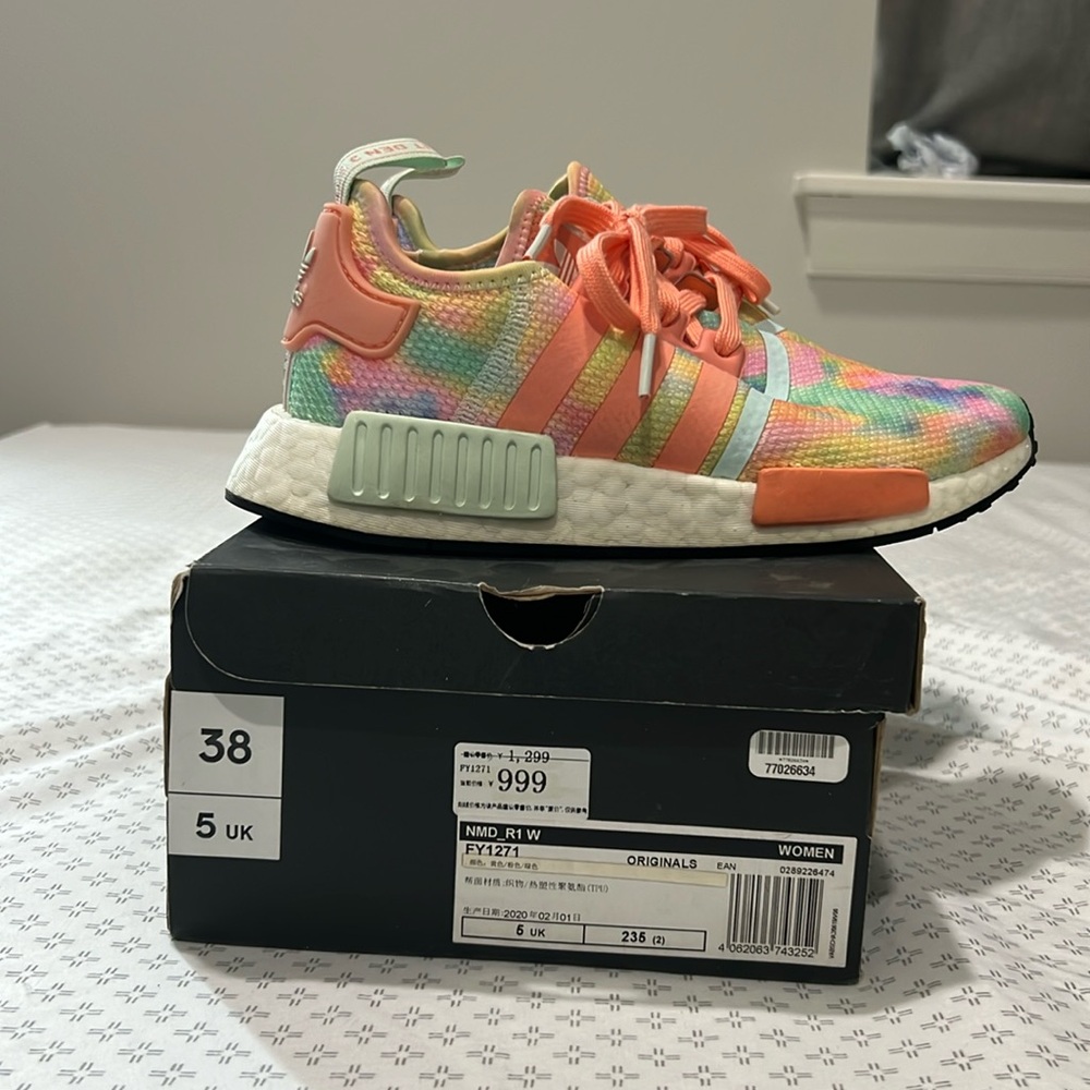 Adidas sneakers women 6.5